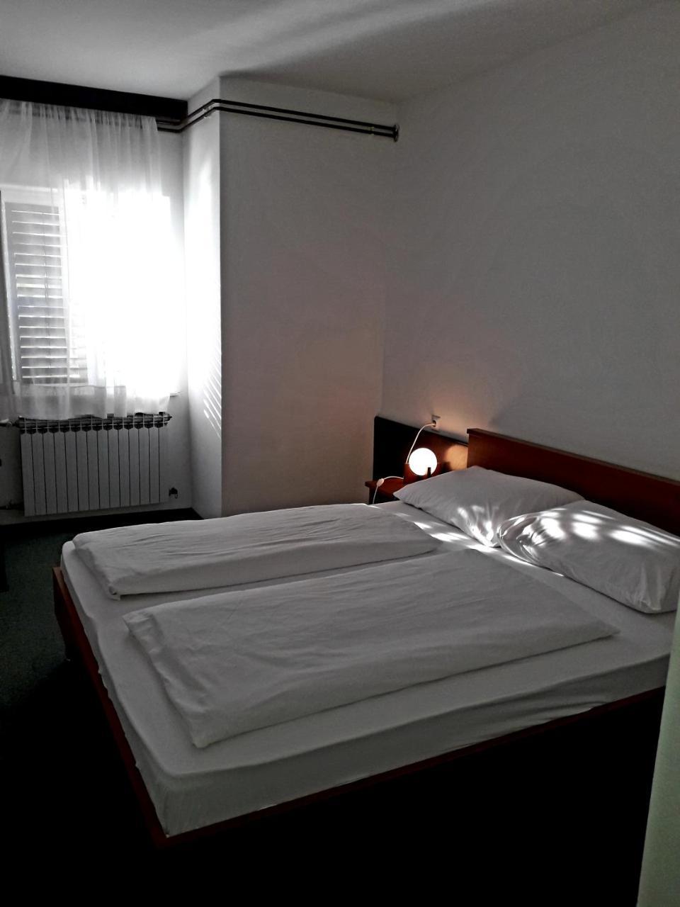 Apartments And Rooms Haludovo - Ribarsko Selo Malinska Extérieur photo